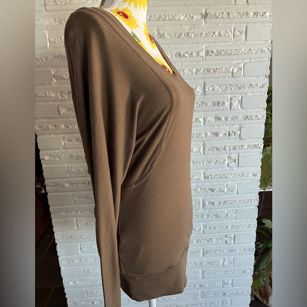 BCBG Maxazria brown/taupe shirt - Picture 2 of 6